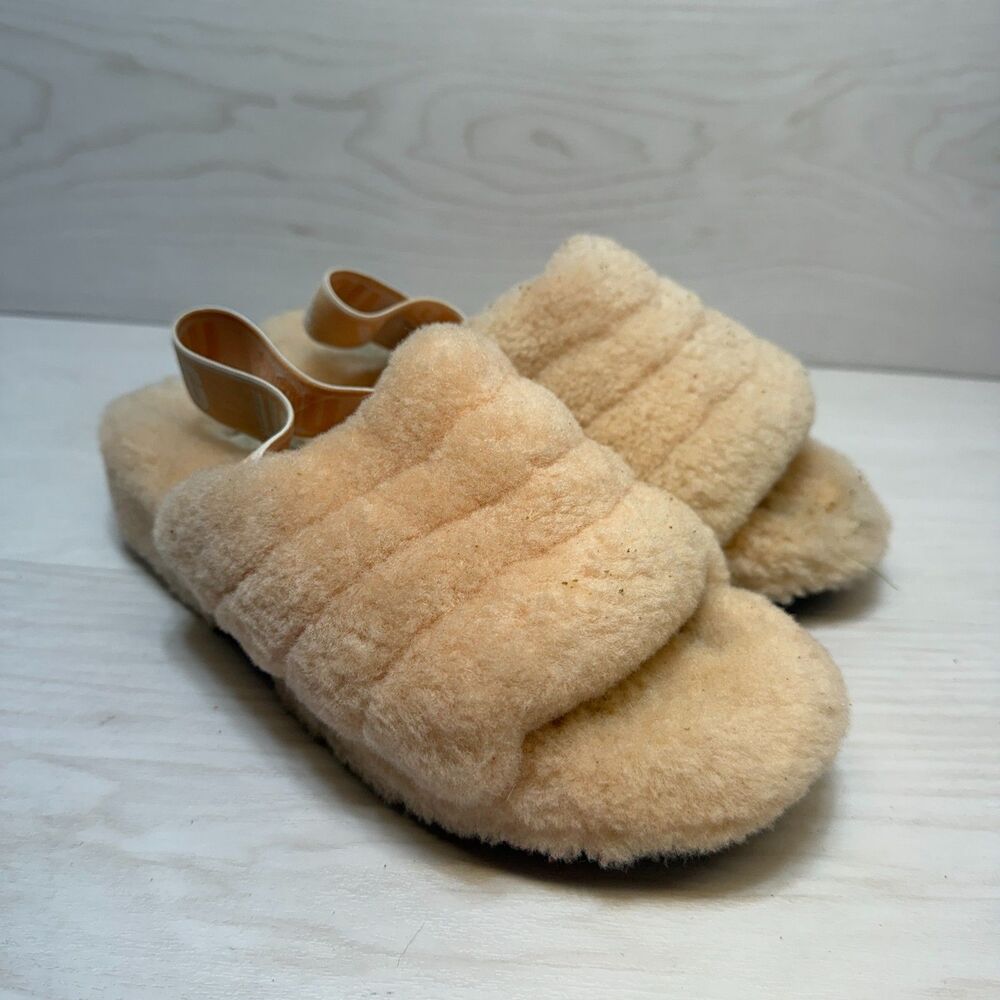 UGG Women's Fluff Yeah Slides Women's Size 7 peach Sheepskin‎ Soft Comfortable